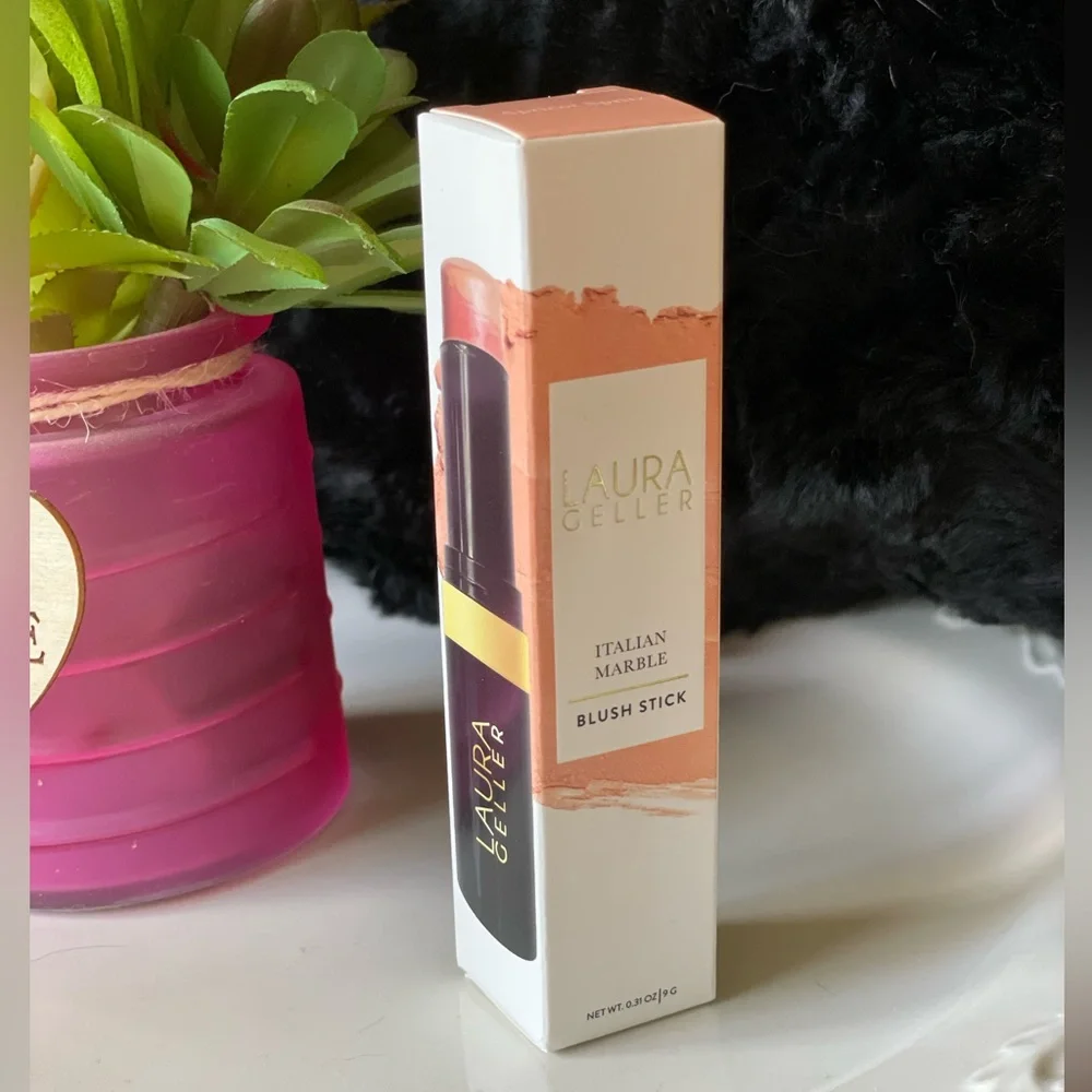 NWT Laura Geller Italian Marble Blush Stick color- Apricot Spritz